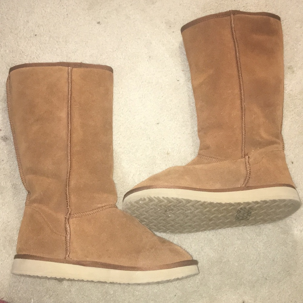 Tall Winter Boot - Picture 5 of 7